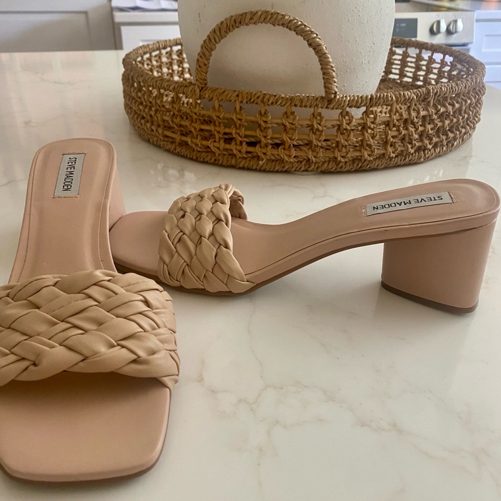 Steve Madden Women's Beige Braided Slide Block Heel Sandals